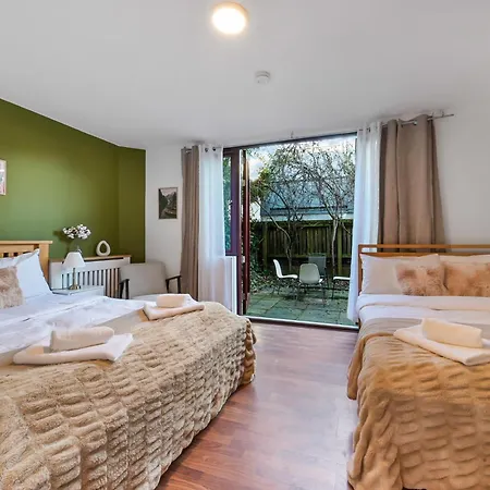 Very Nice Big Place In Camden Town 2 Minutes To Kings Cross